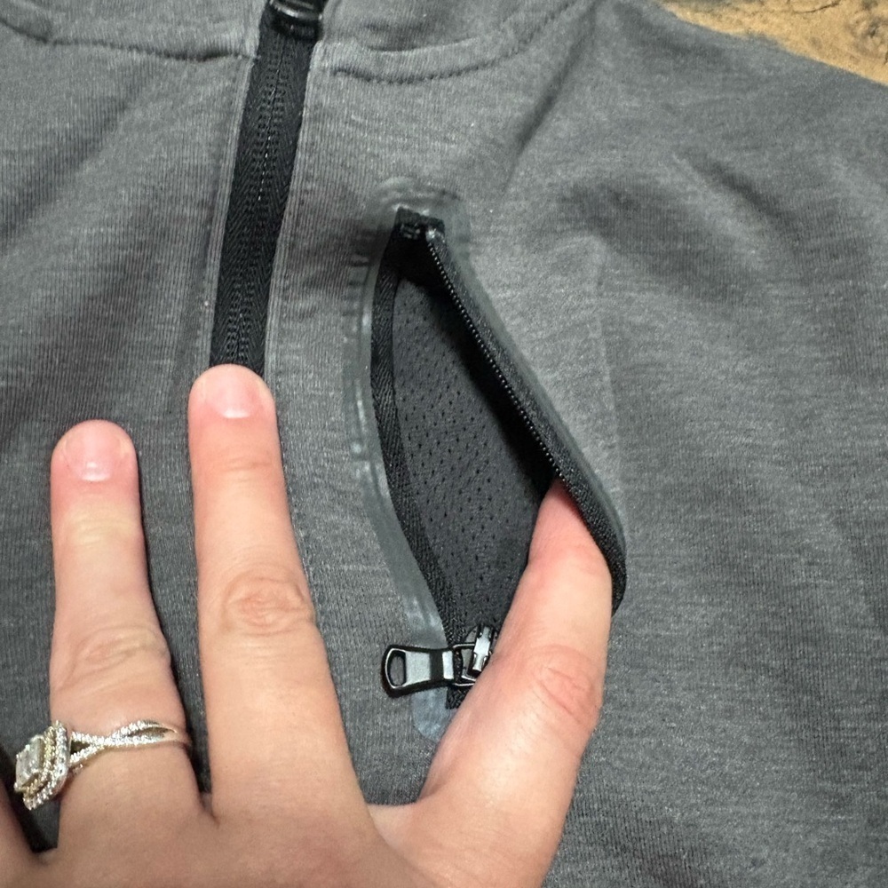 Old Navy Active Kids Dynamic Fleece Jacket - Picture 4 of 5
